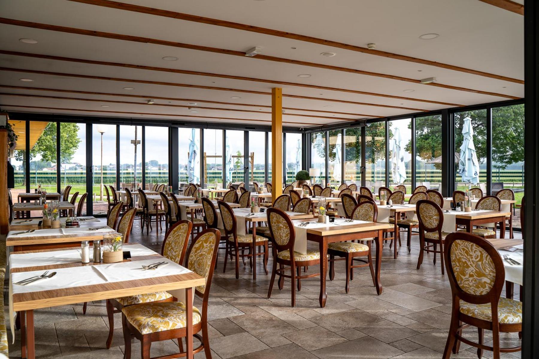 Hotel Terme Banovci - Mobilne Hiske Med Brajdami Exteriér fotografie
